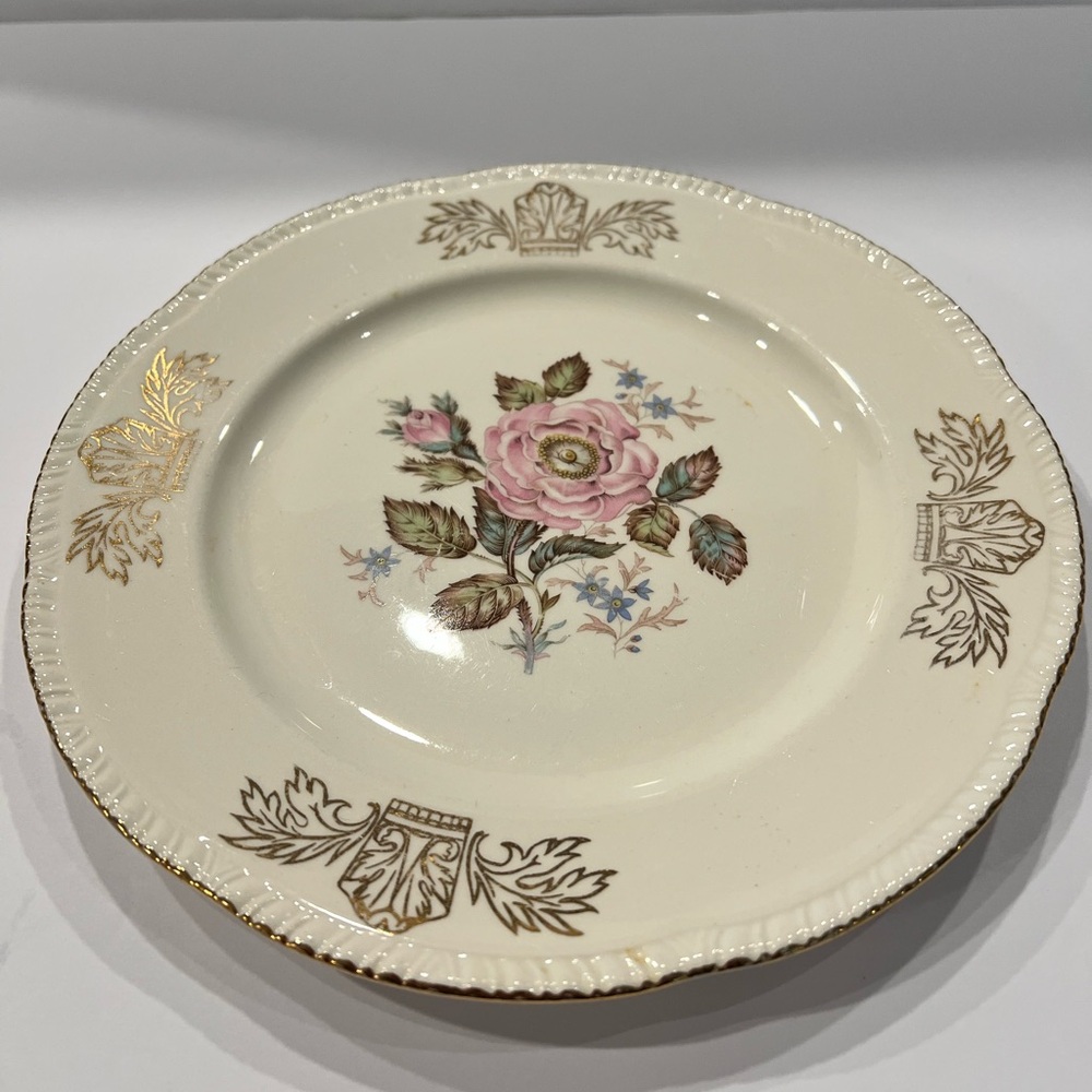 Homer Laughlin  Queen Esther Luncheon Plate